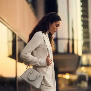 Sac demi lune Sierra Jia Lancaster – Ivoire