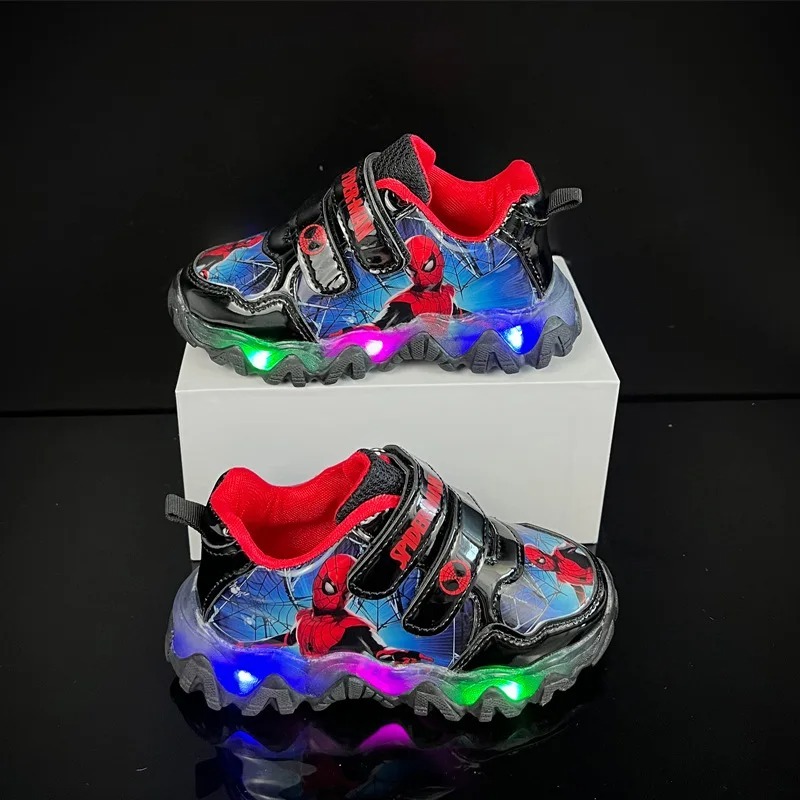 Basket Spiderman lumineuse – Image 3