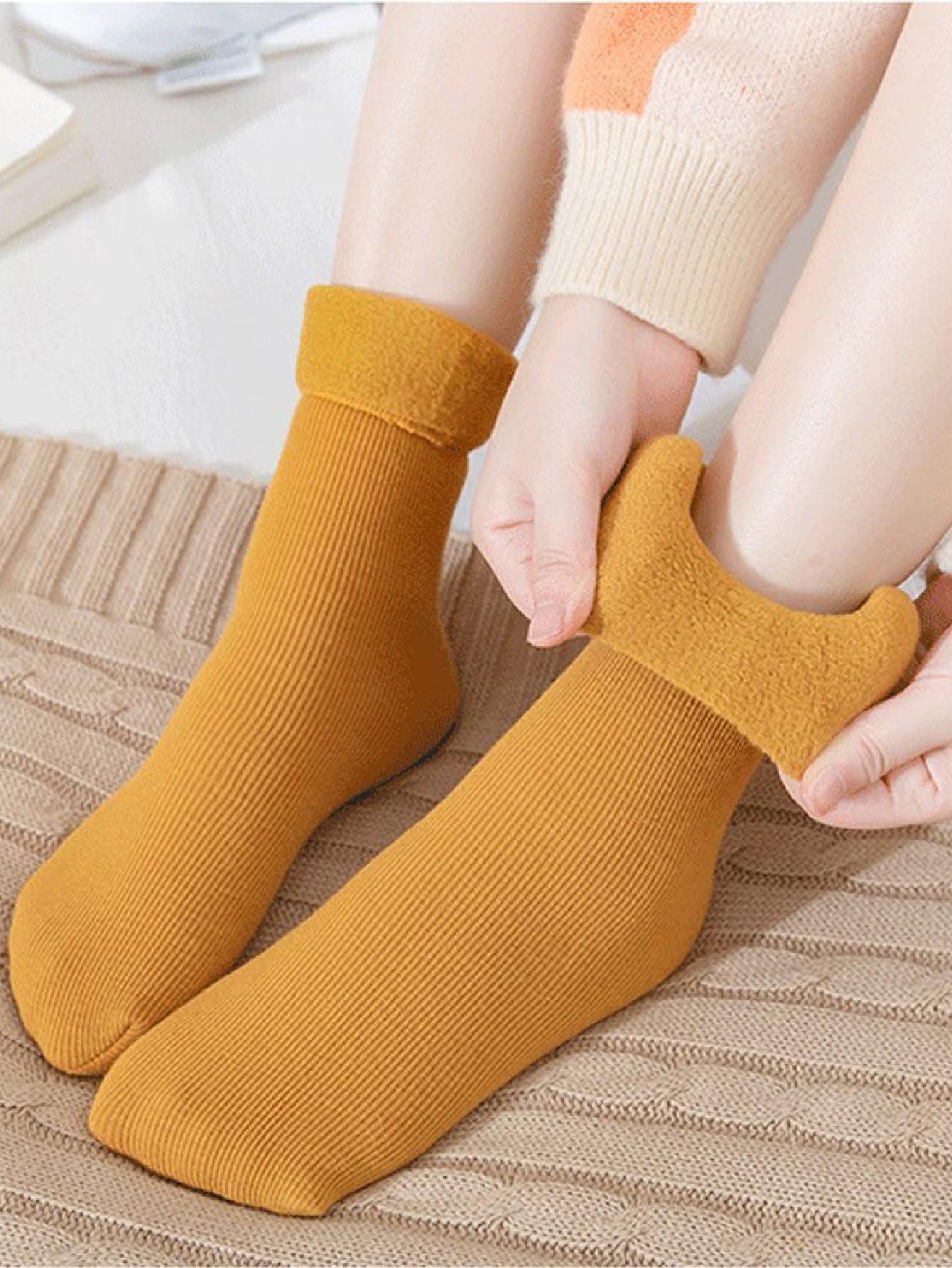 Chaussettes en polaire pour homme moutarde