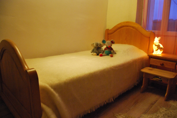 Couverture
Lit 1 Place